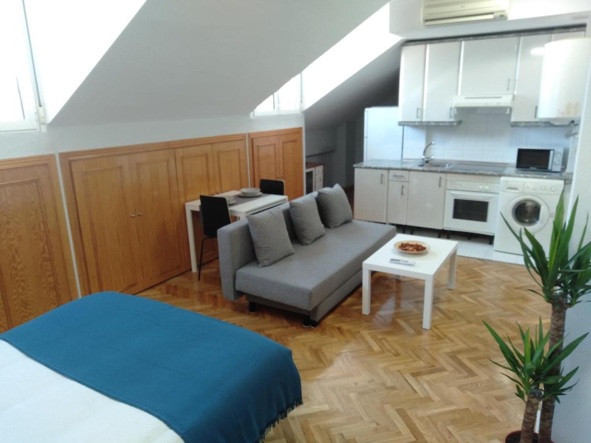 Airport Ifema Barajas Home Мадрид Экстерьер фото
